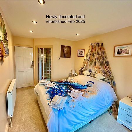 Willow Ridge - A Large Country House With 3 Rental Rooms Clutton エクステリア 写真