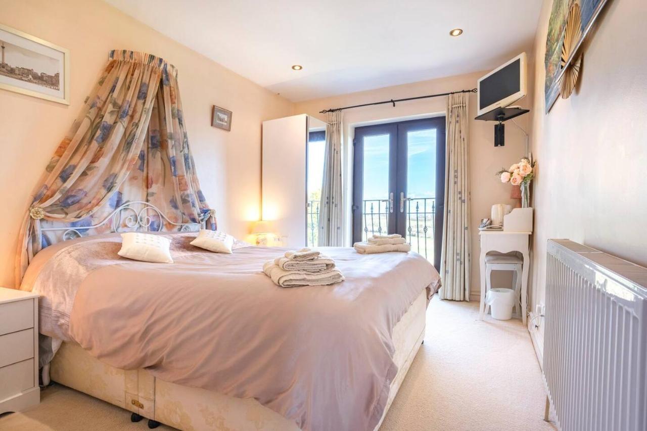 Willow Ridge - A Large Country House With 3 Rental Rooms Clutton エクステリア 写真