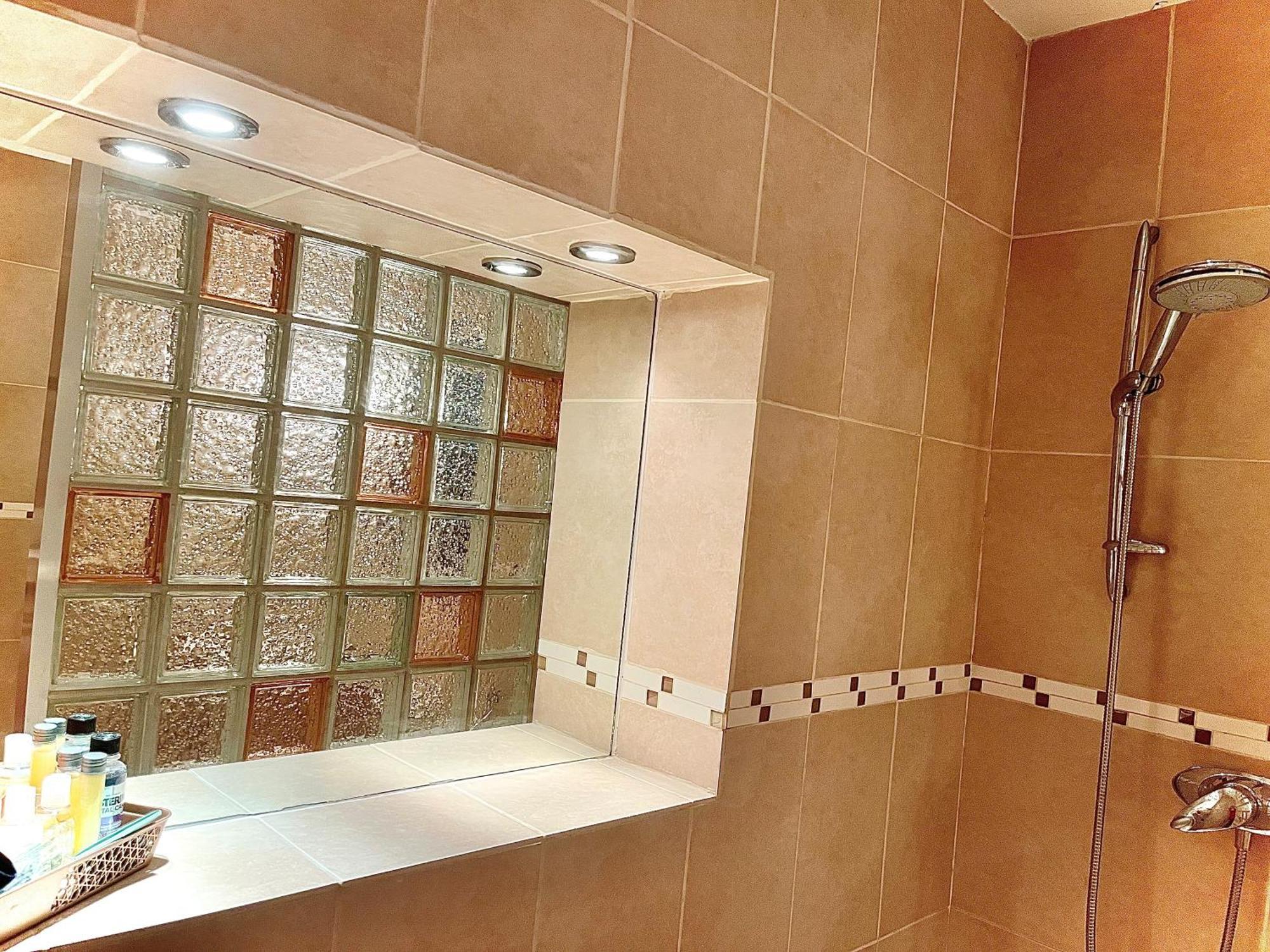 Willow Ridge - A Large Country House With 3 Rental Rooms Clutton エクステリア 写真
